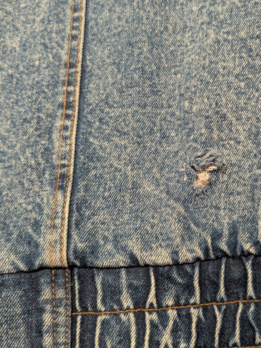 Vintage 80s Acid Wash Weathered Blues Jean Jacket for Women Size L - Picture 9 of 9